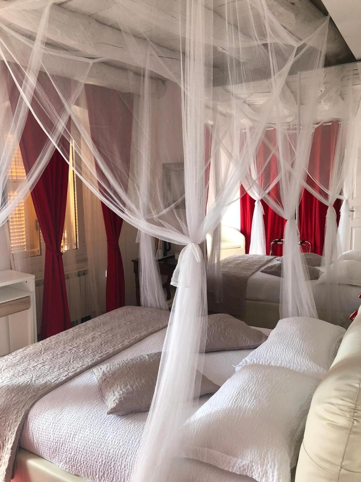 Varazze Suite Sauna E Hammam Zewnętrze zdjęcie